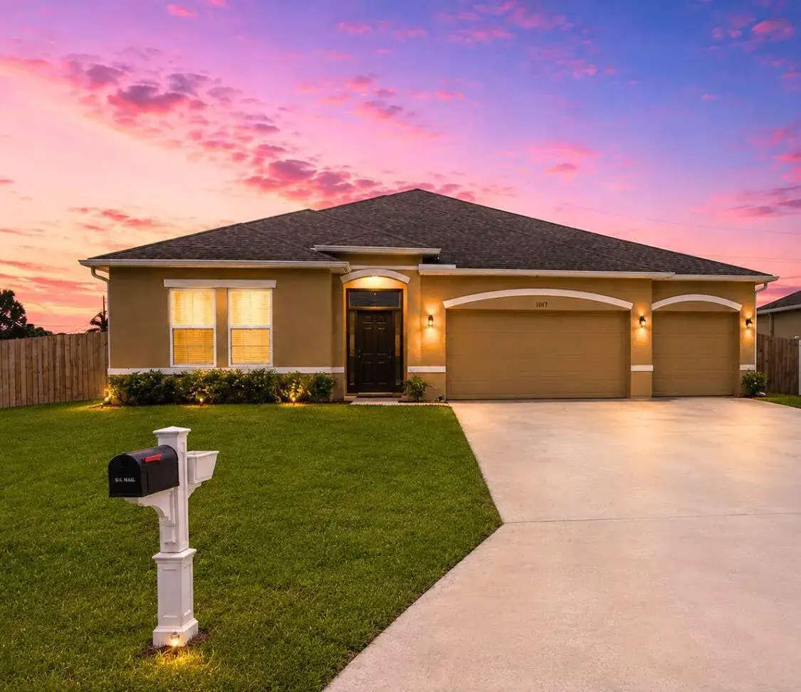 1008 SW Ingrassina Avenue SW, Port St. Lucie FL 34953