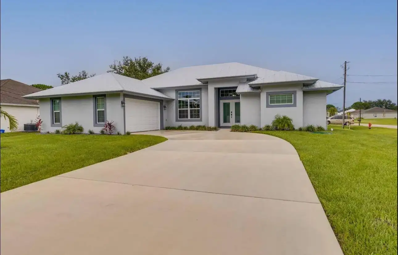 1701 SW CASCADE Road, Port St. Lucie FL 34953 photo 2