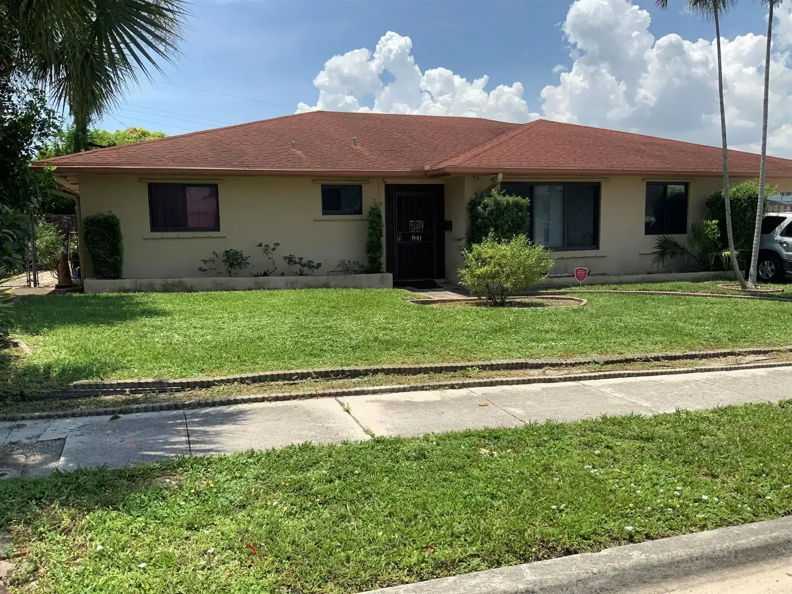941 W 7th Street, Riviera Beach FL 33404 photo 2