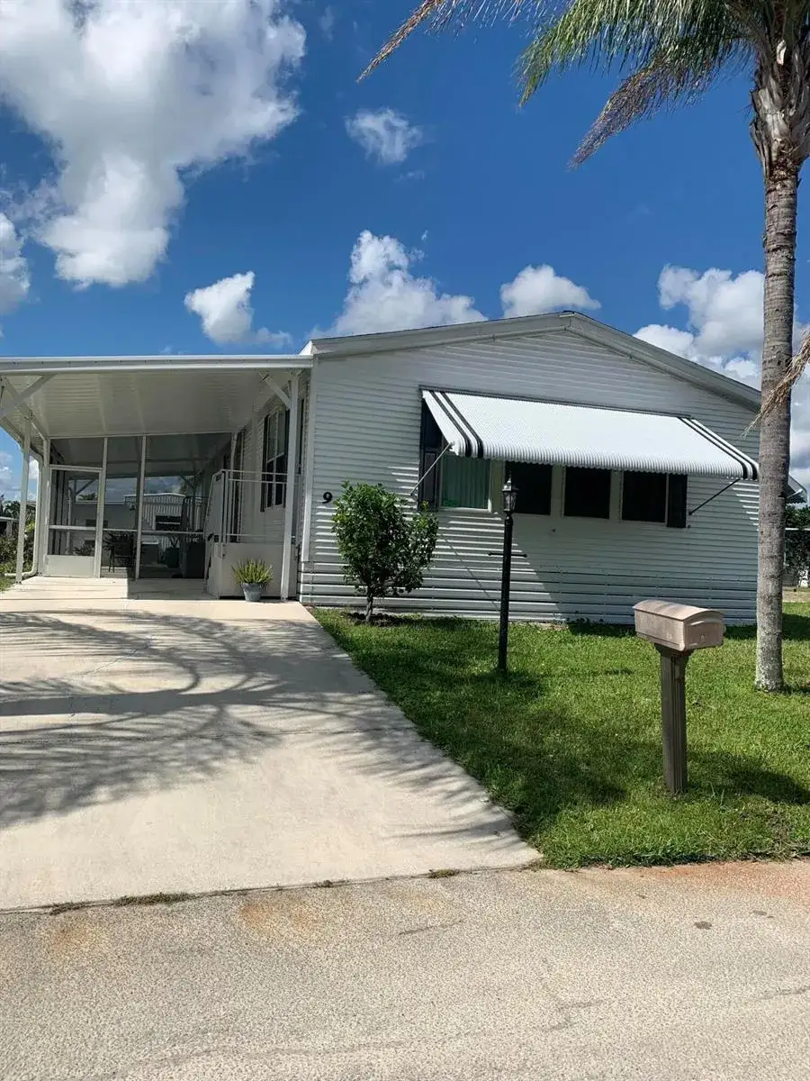 9 Maya Way, Port St. Lucie FL 34952