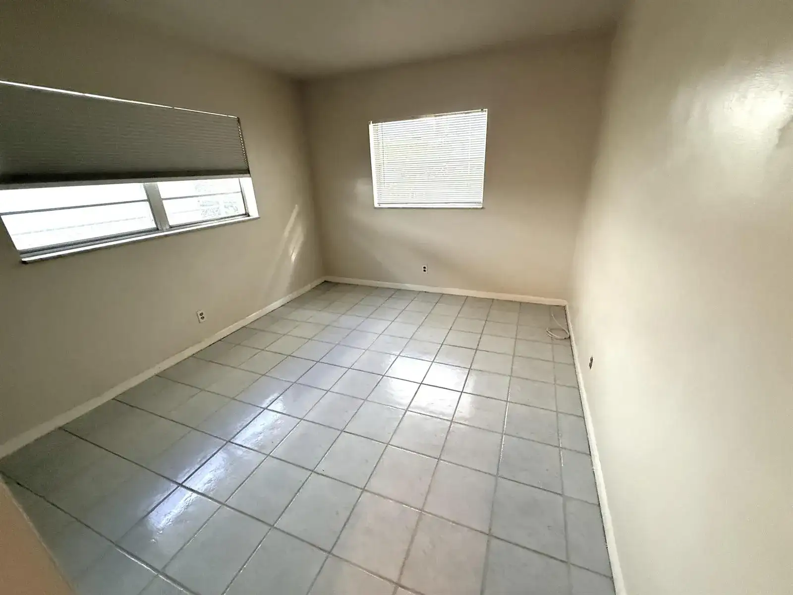 4649 Bougainvilla Drive, Lauderdale By The Sea FL 33308 photo 5