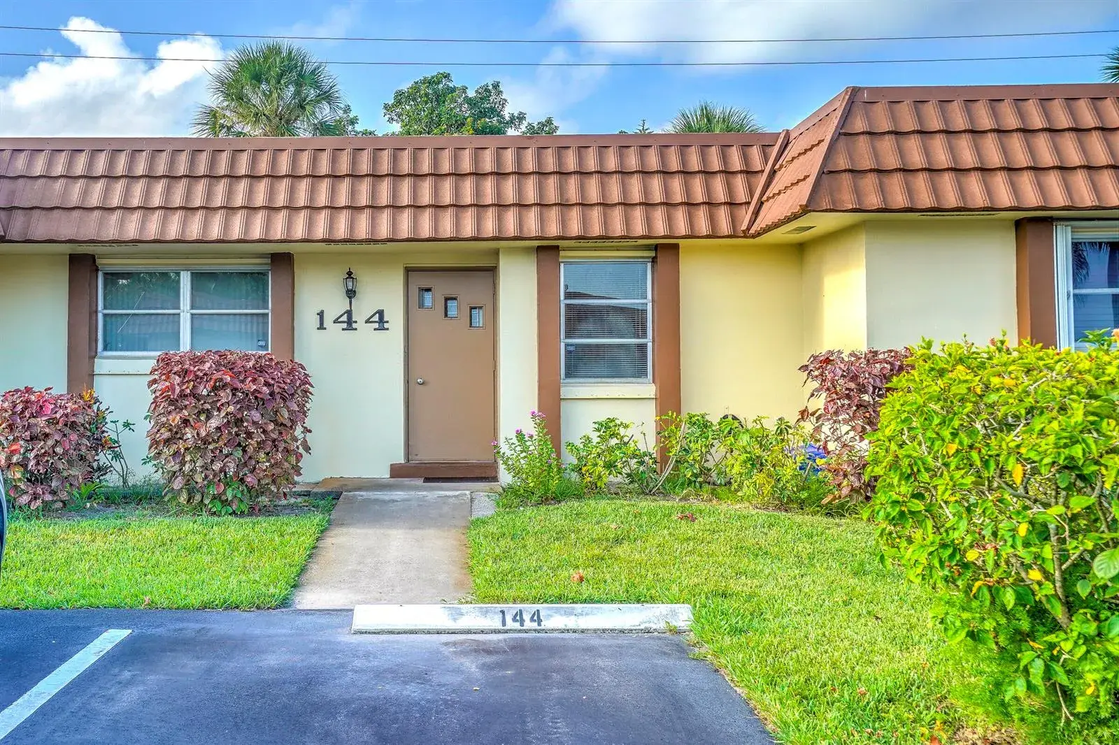 5780 FERNLEY Drive W # 144, West Palm Beach FL 33415