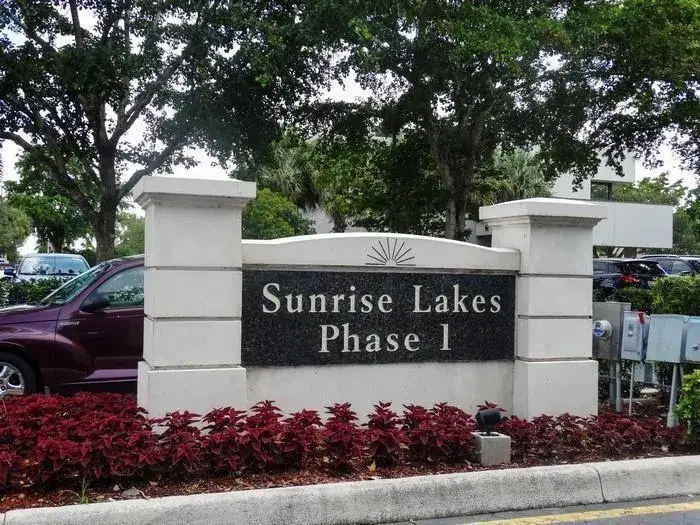 8101 S Sunrise Lakes Drive N # 204, Sunrise FL 33322
