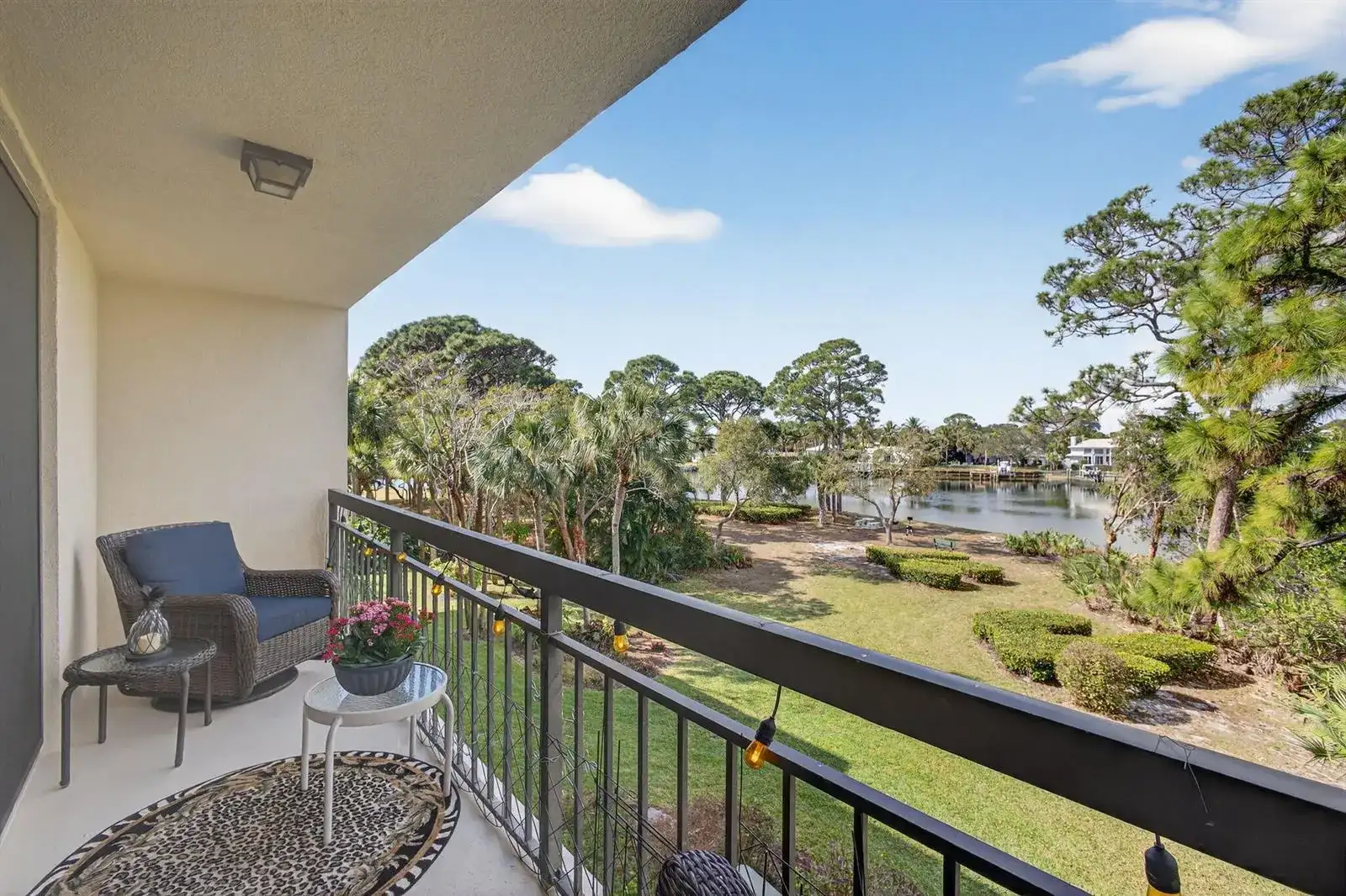 1901 MARINA ISLE Way # 304, Jupiter FL 33477 photo 3