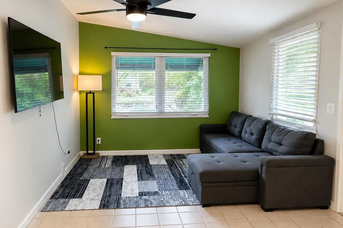 1716 NE 17TH Way, Fort Lauderdale FL 33305