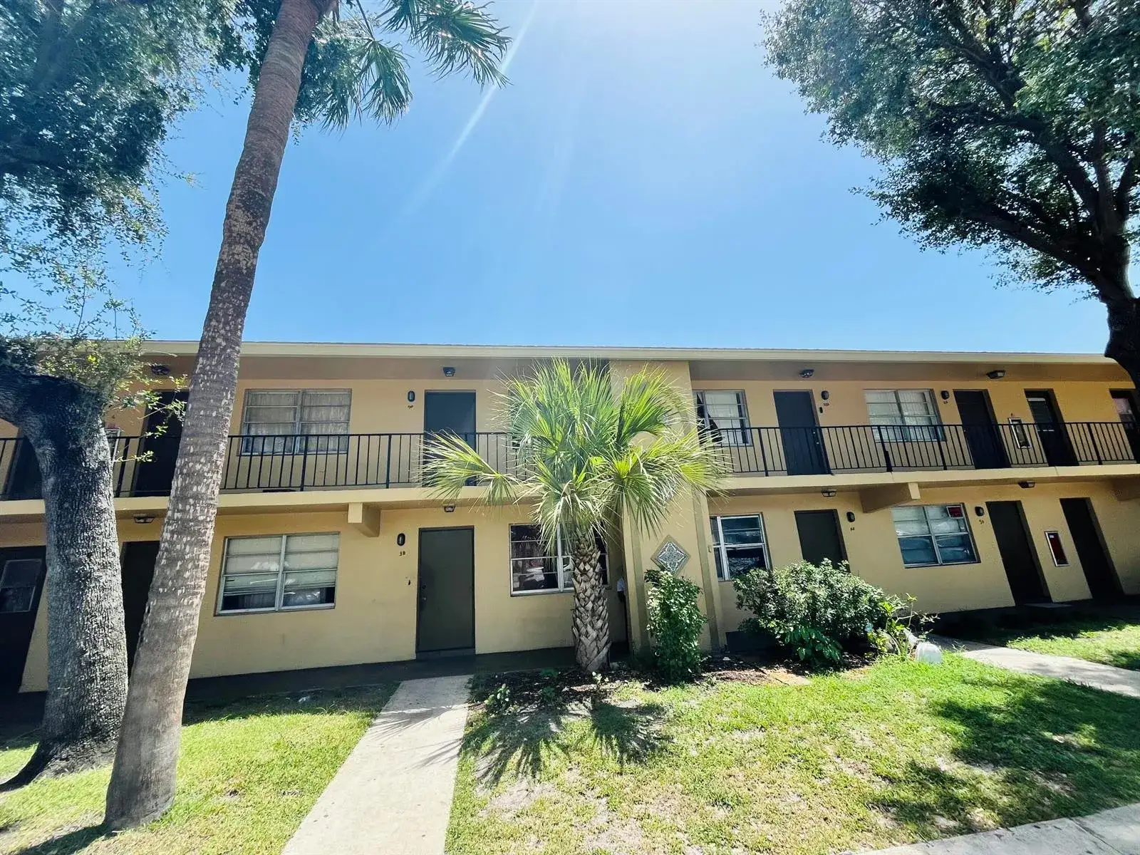 635 SW 20th Court N # 9B, Delray Beach FL 33445
