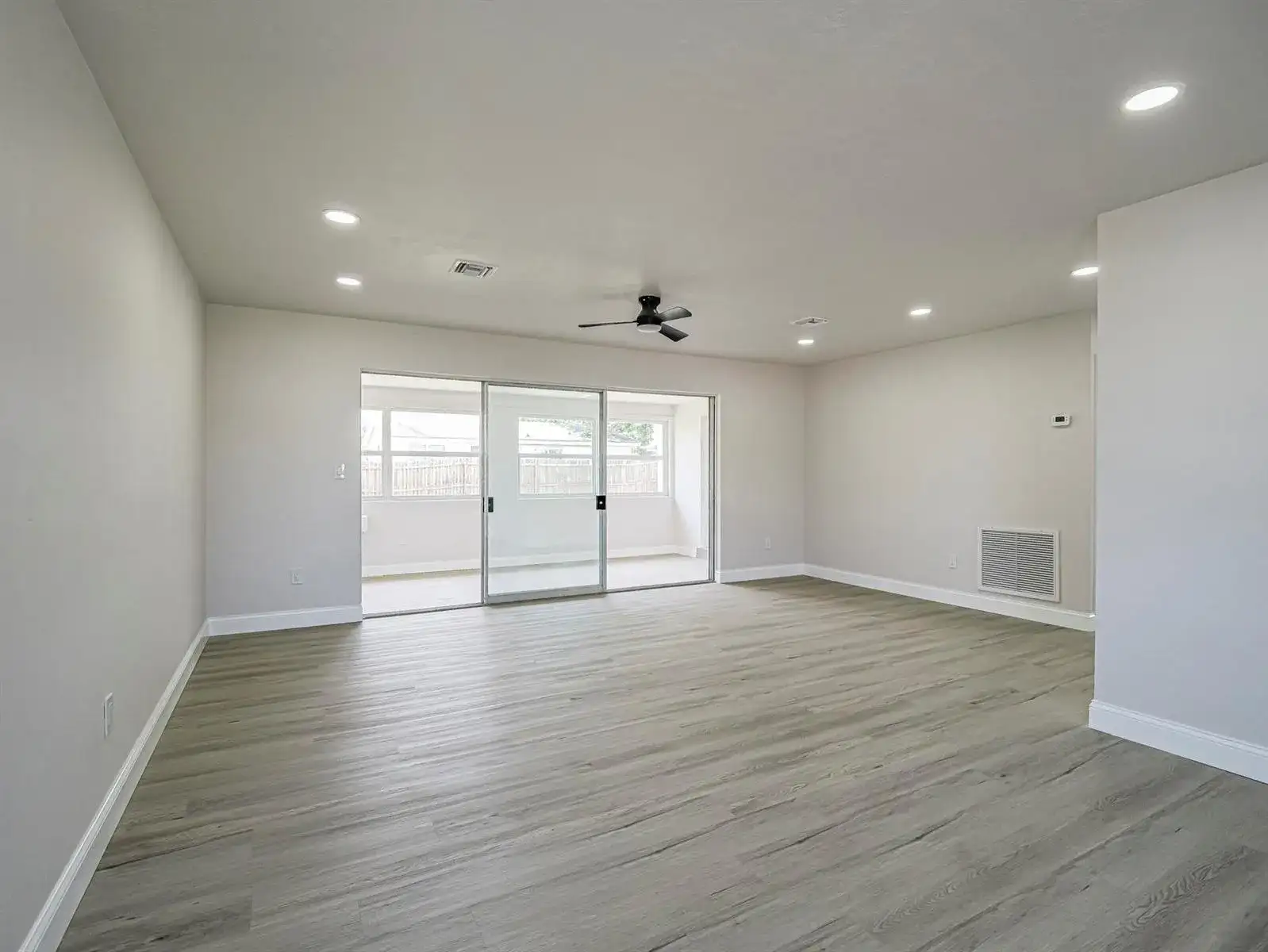 375 Manly Avenue, Sebastian FL 32958 photo 4