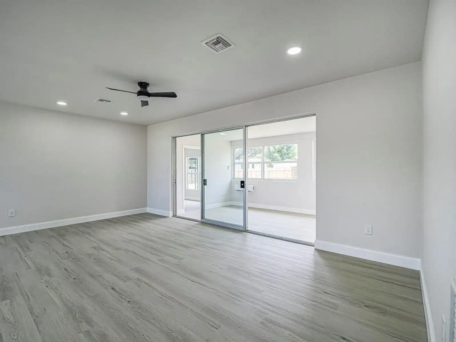375 Manly Avenue, Sebastian FL 32958 photo 5