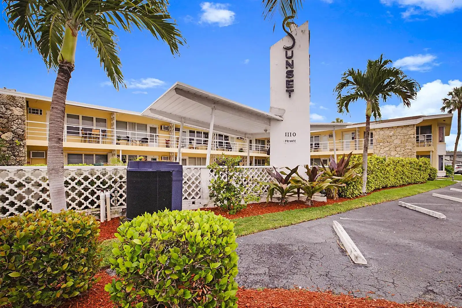 1110 N Riverside Drive # 12, Pompano Beach FL 33062