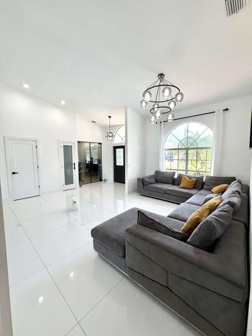 120 SARATOGA Boulevard W, Royal Palm Beach FL 33411 photo 4