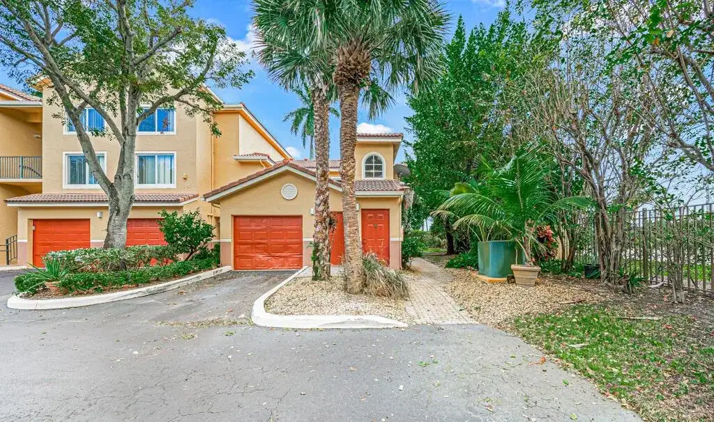 900 Scotia Drive # 206, Hypoluxo FL 33462 photo 2