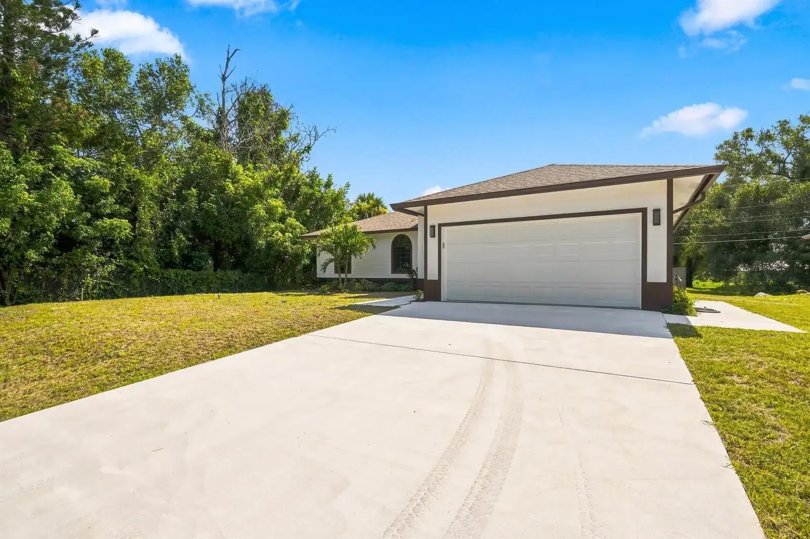 2356 30TH Avenue SW, Vero Beach FL 32968 photo 3