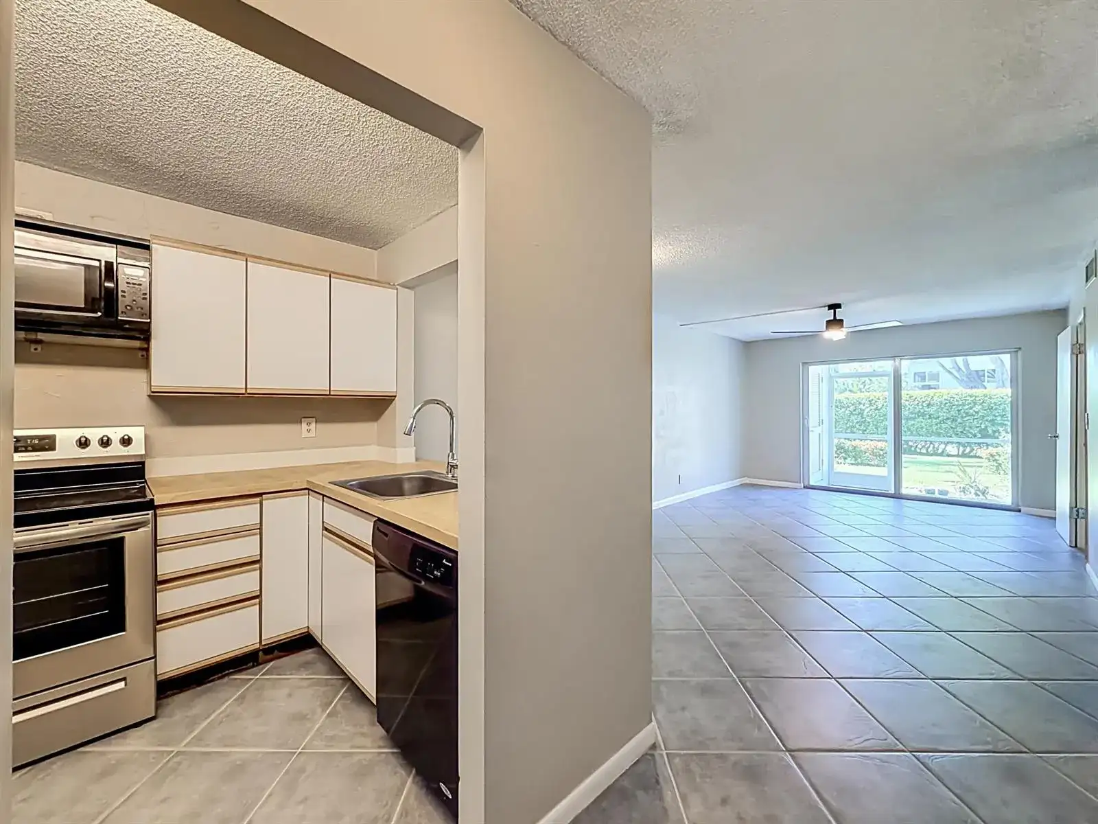 207 Tropic Isle Drive # 1130, Delray Beach FL 33483 photo 4