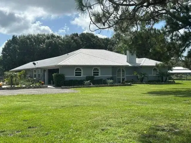 1476 NE 40TH Avenue, Okeechobee FL 34972 photo 2