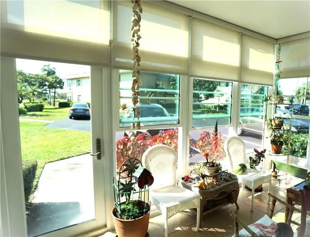 21 VISTA GARDENS Trail # 105, Vero Beach FL 32962