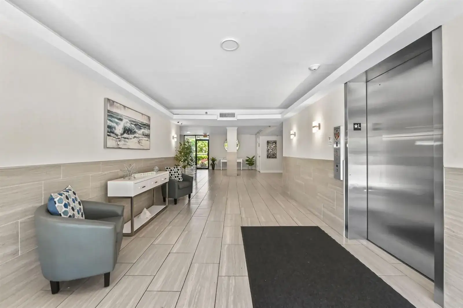 955 Egret Circle # 408, Delray Beach FL 33444 photo 4
