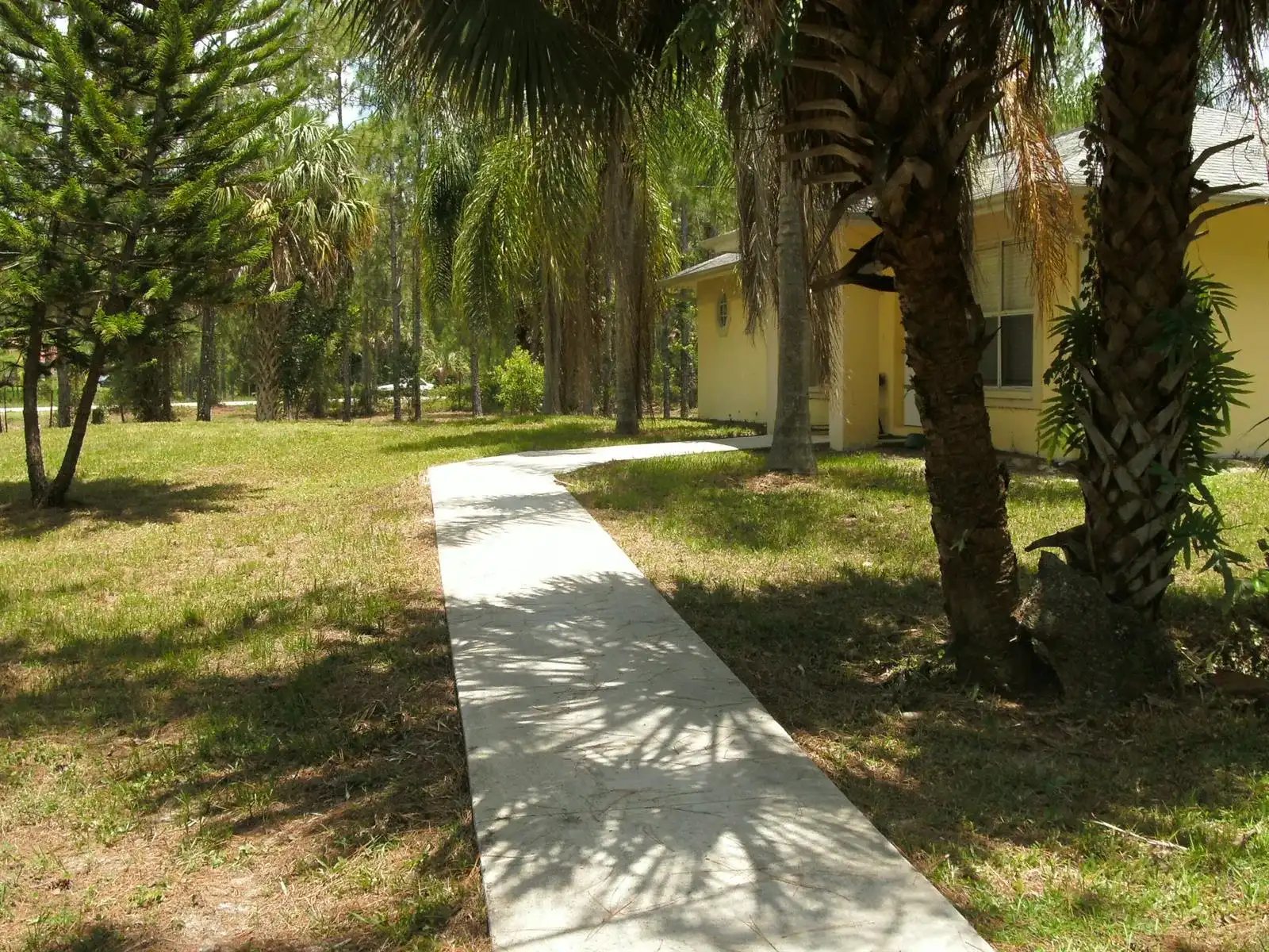 3036 6th Avenue SE, Naples FL 34117