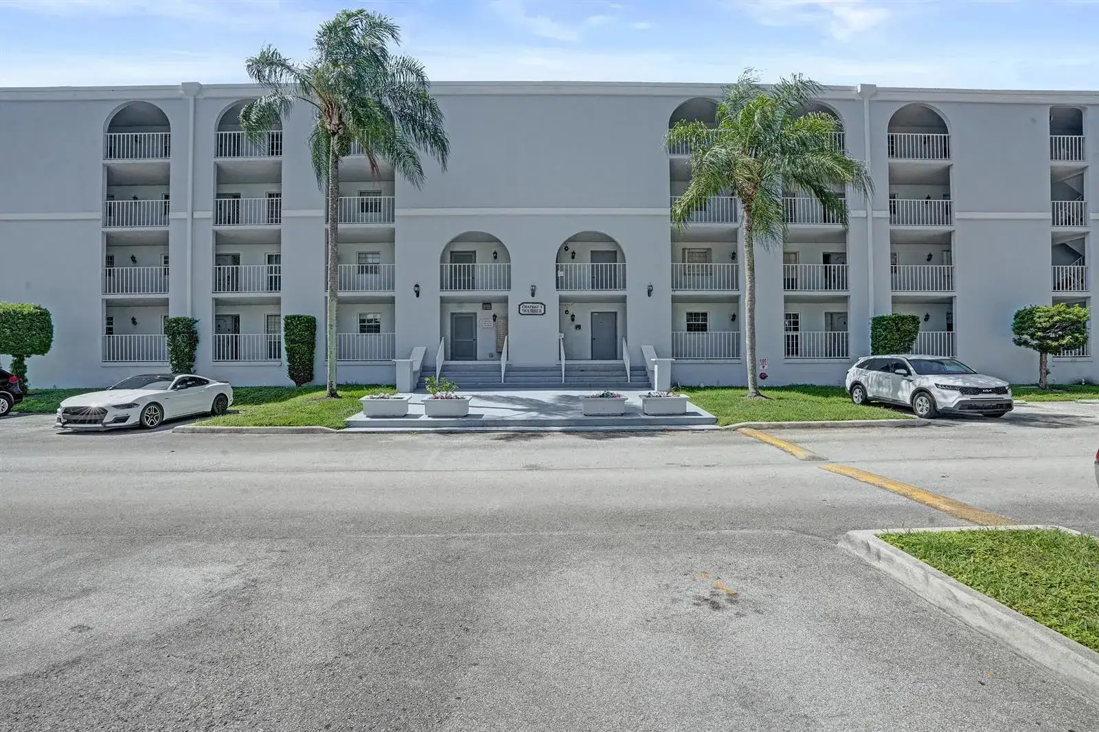 7980 N FRENCH Drive # 202, Pembroke Pines FL 33024