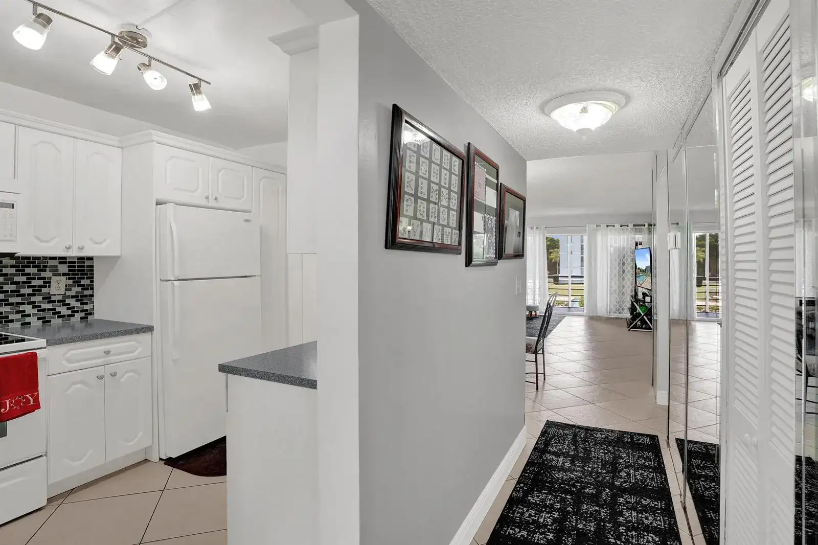 7980 N FRENCH Drive # 202, Pembroke Pines FL 33024 photo 5