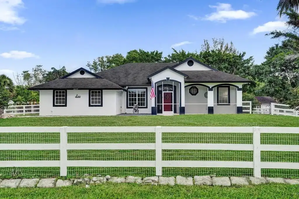 16137 E Aintree Drive, Loxahatchee FL 33470
