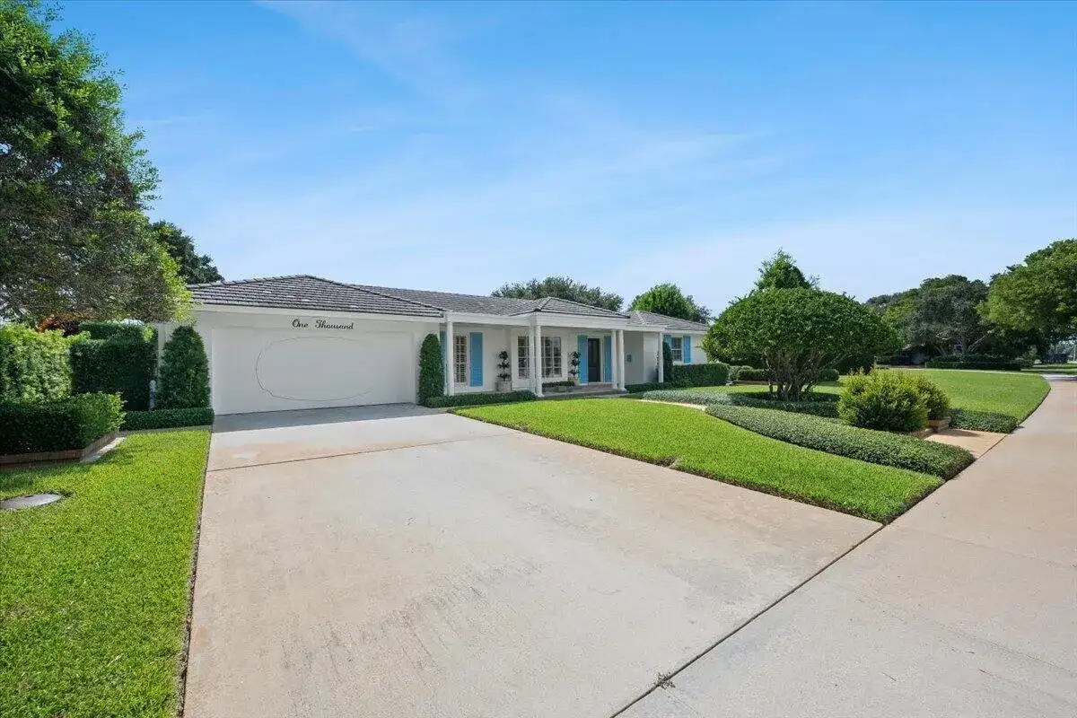 1000 Country Club Drive, North Palm Beach FL 33408 photo 4