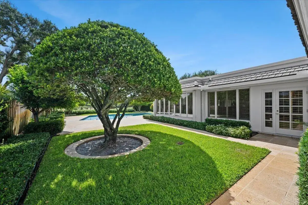 1000 Country Club Drive, North Palm Beach FL 33408 photo 5