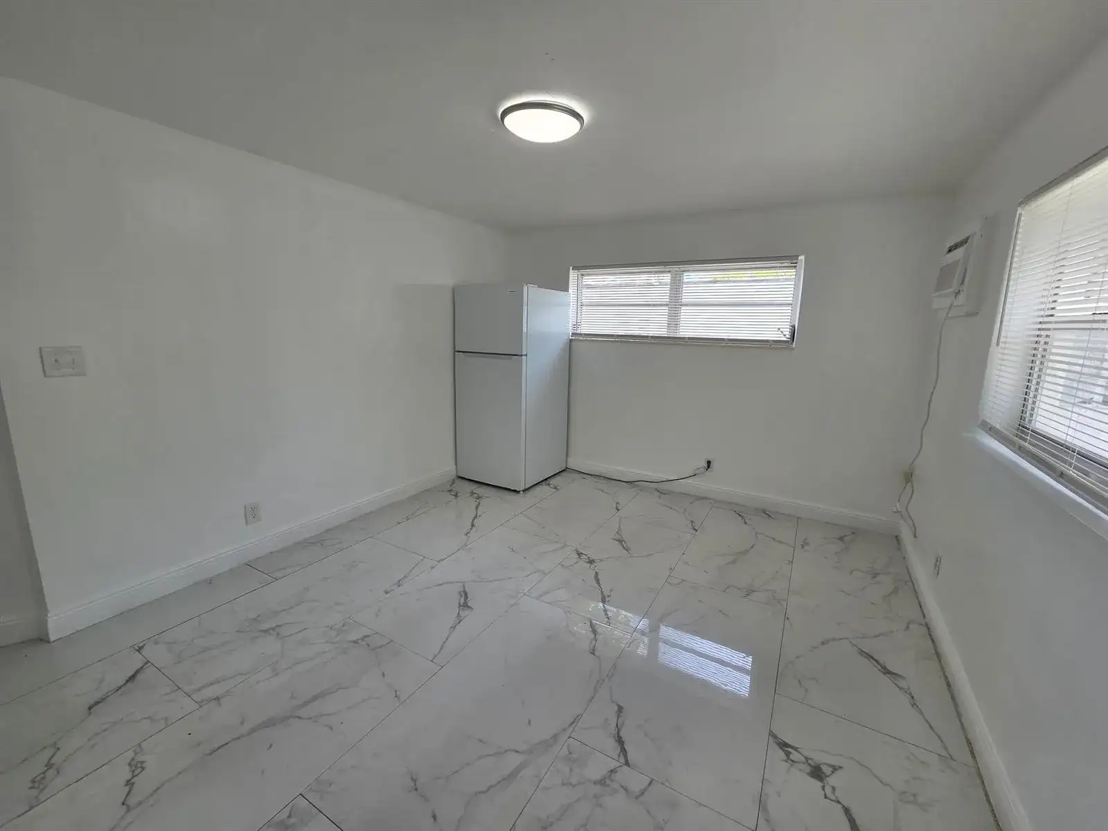 844 NE 17TH Way # 2, Fort Lauderdale FL 33304 photo 2