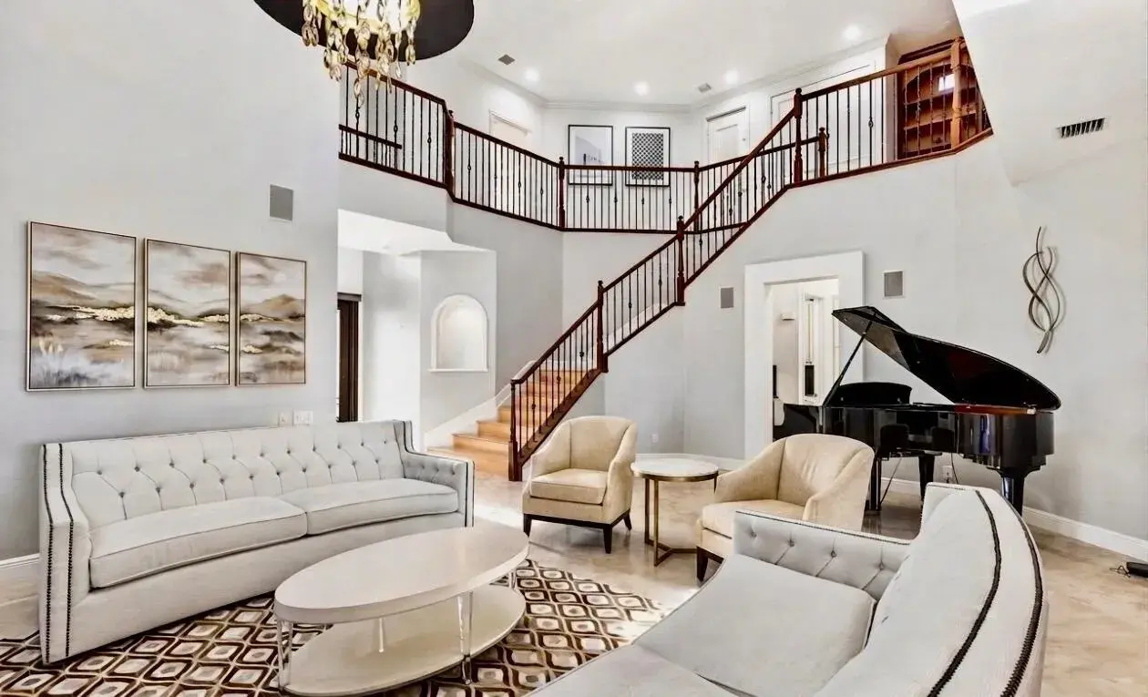 712 SANDY POINT Lane, North Palm Beach FL 33410
