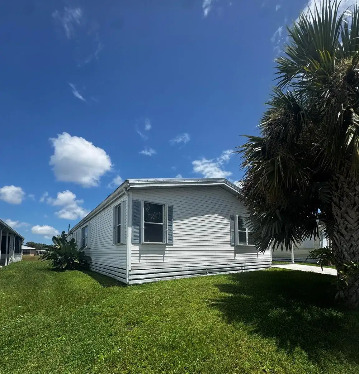 6732 Sinsonte Court, Fort Pierce FL 34951 photo 2