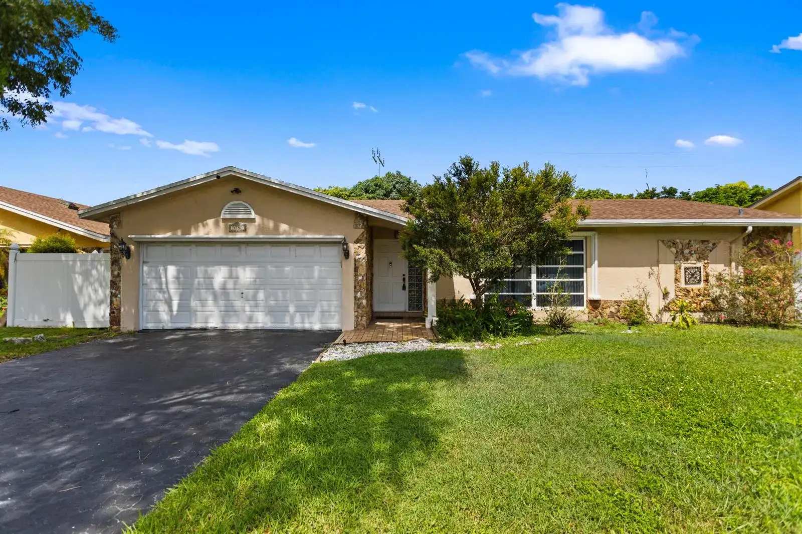 3750 NW 73rd Avenue, Lauderhill FL 33319 photo 4