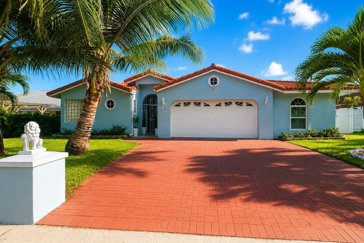 1716 Pierce Drive, FL 33460