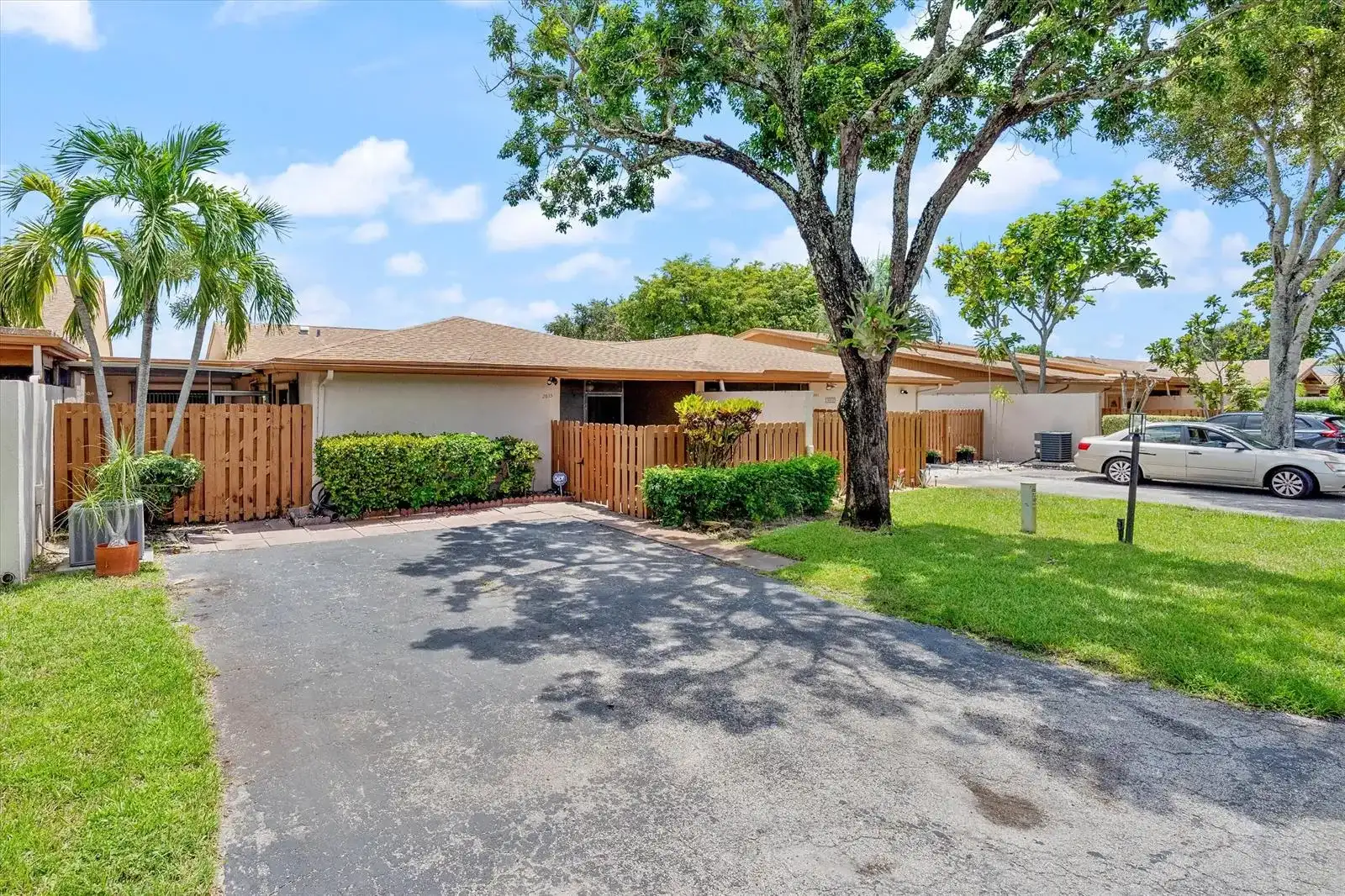 2035 SW 24TH Circle, Boynton Beach FL 33426
