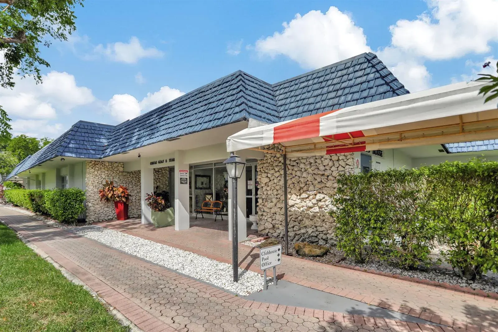 7827 GOLF CIR Drive # 301, Margate FL 33063