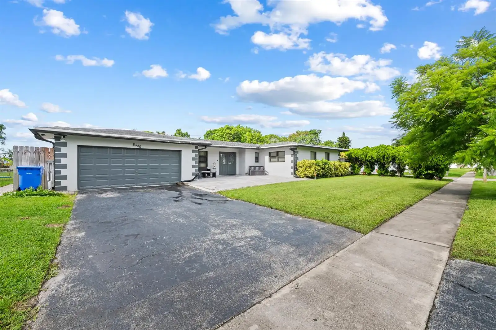 6320 SW 4TH Place, Margate FL 33068 photo 4