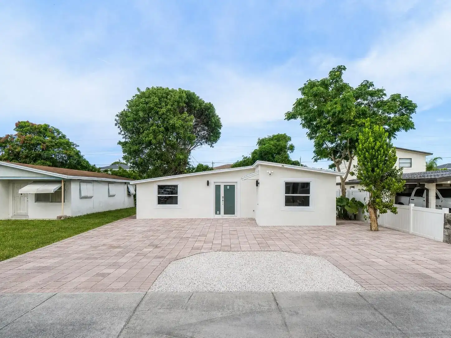 325 SW 8TH Avenue, Delray Beach FL 33444