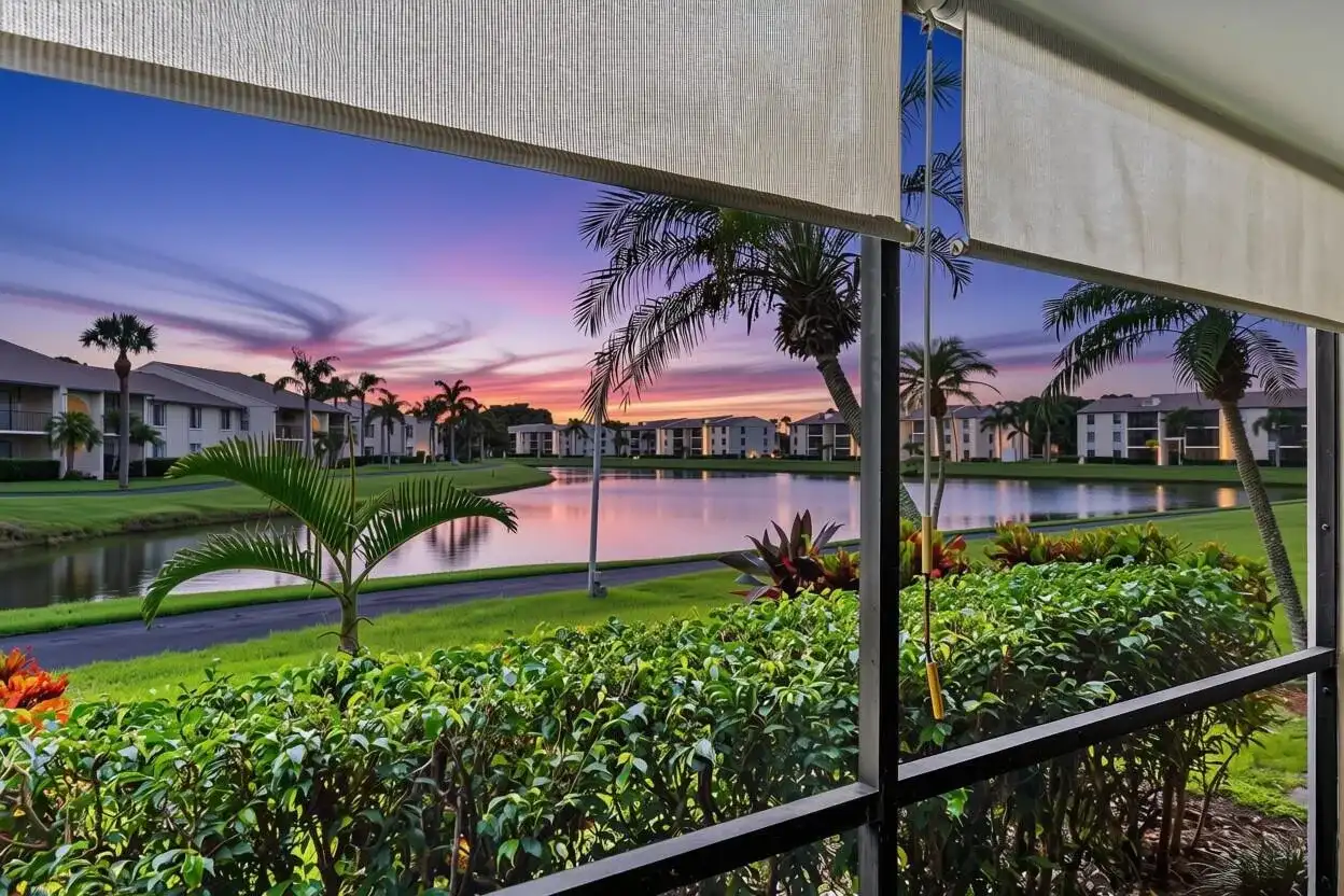 1111 GREEN PINE Boulevard # F1, West Palm Beach FL 33409