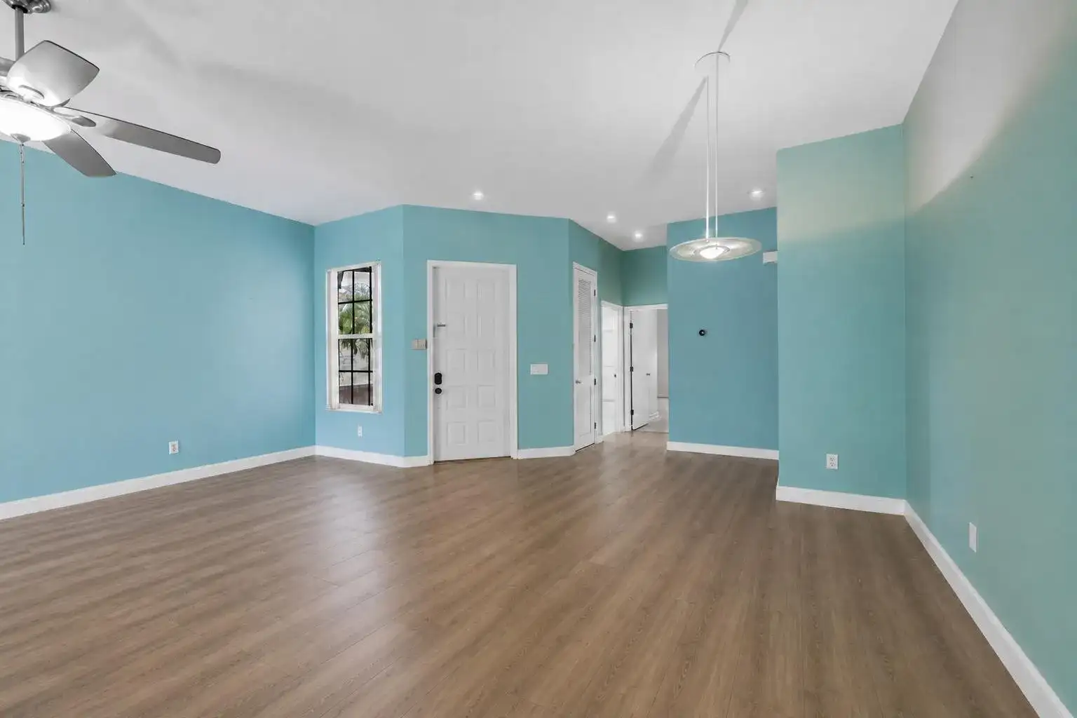 546 SW NEW CASTLE Cove, Port St. Lucie FL 34986 photo 5