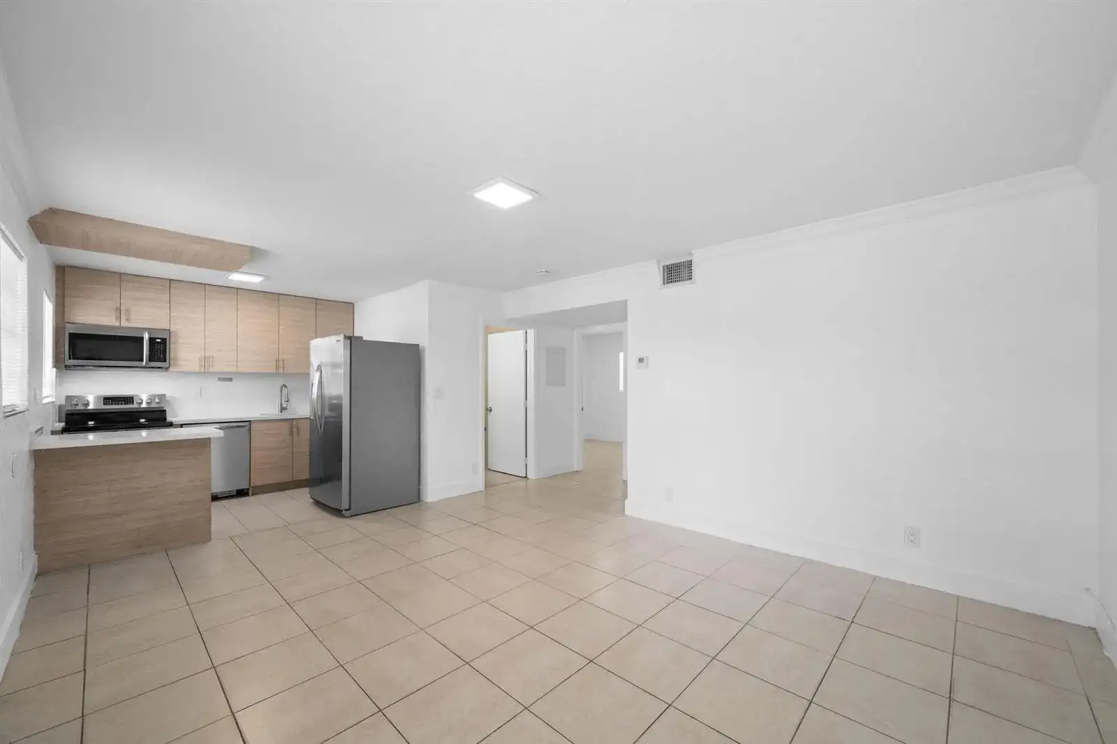 110 SE 2nd Street # 103, Hallandale Beach FL 33009 photo 3