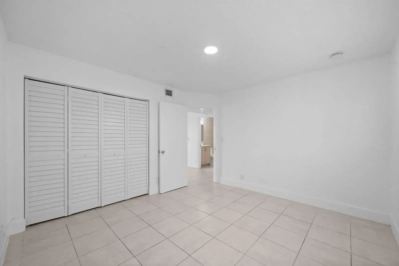 110 SE 2nd Street # 103, Hallandale Beach FL 33009 photo 5