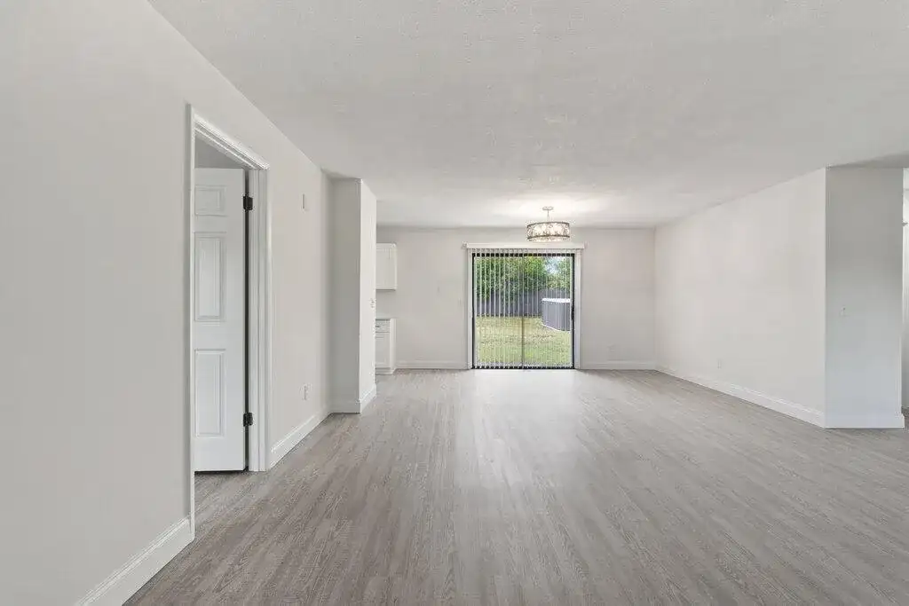 1089 SW Janar Avenue, Port St. Lucie FL 34953 photo 3