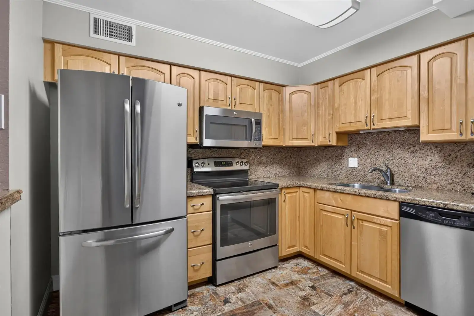 1206 S LAKE Drive # 504, Lantana FL 33462 photo 5