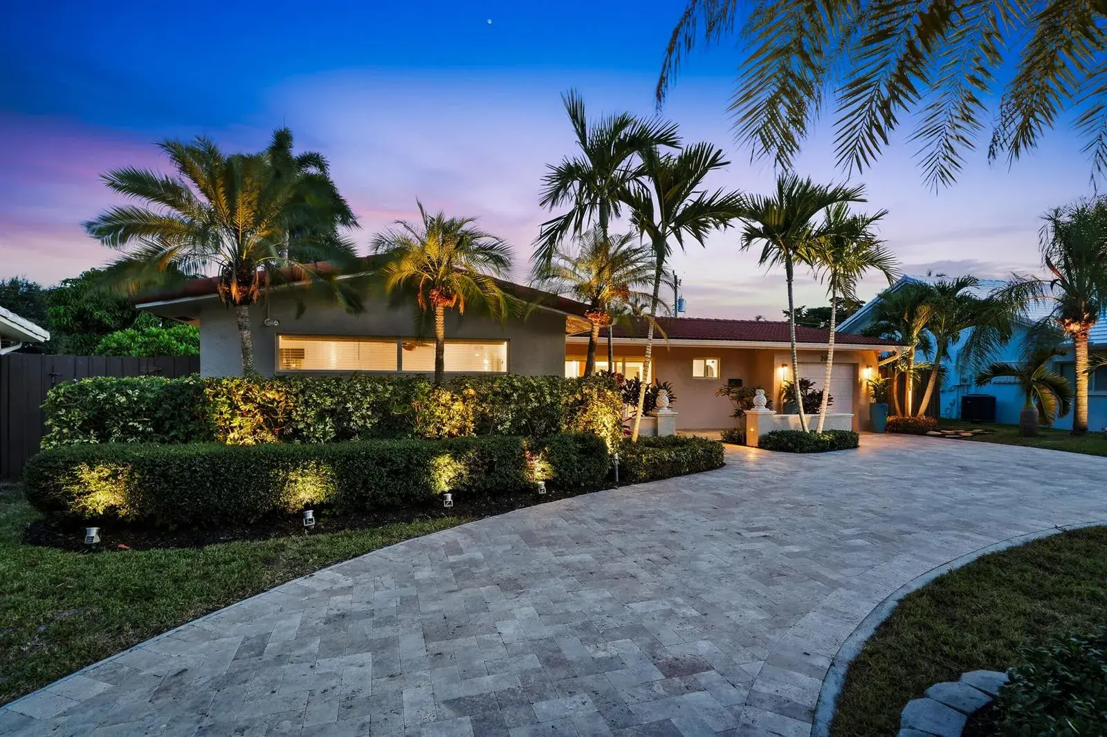 2010 NE 31ST Street, Lighthouse Point FL 33064