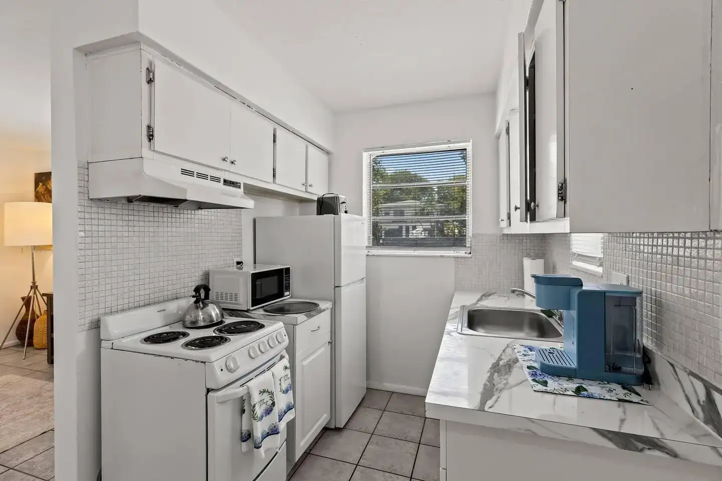 1826 Sherman Street Apt 1, Hollywood FL 33020 photo 2