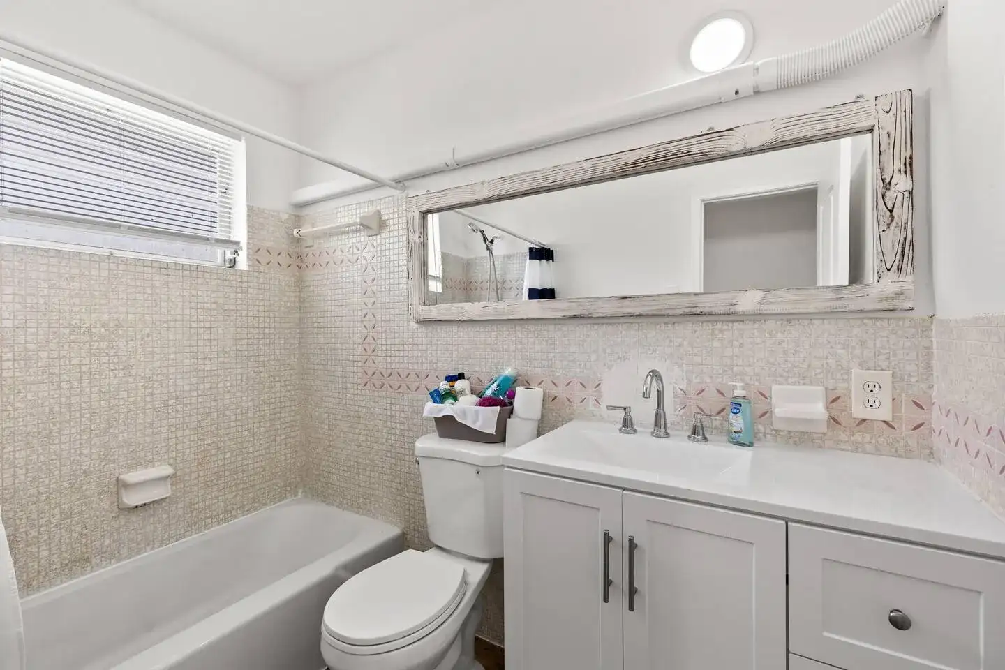 1826 Sherman Street APT 5, Hollywood FL 33020 photo 5
