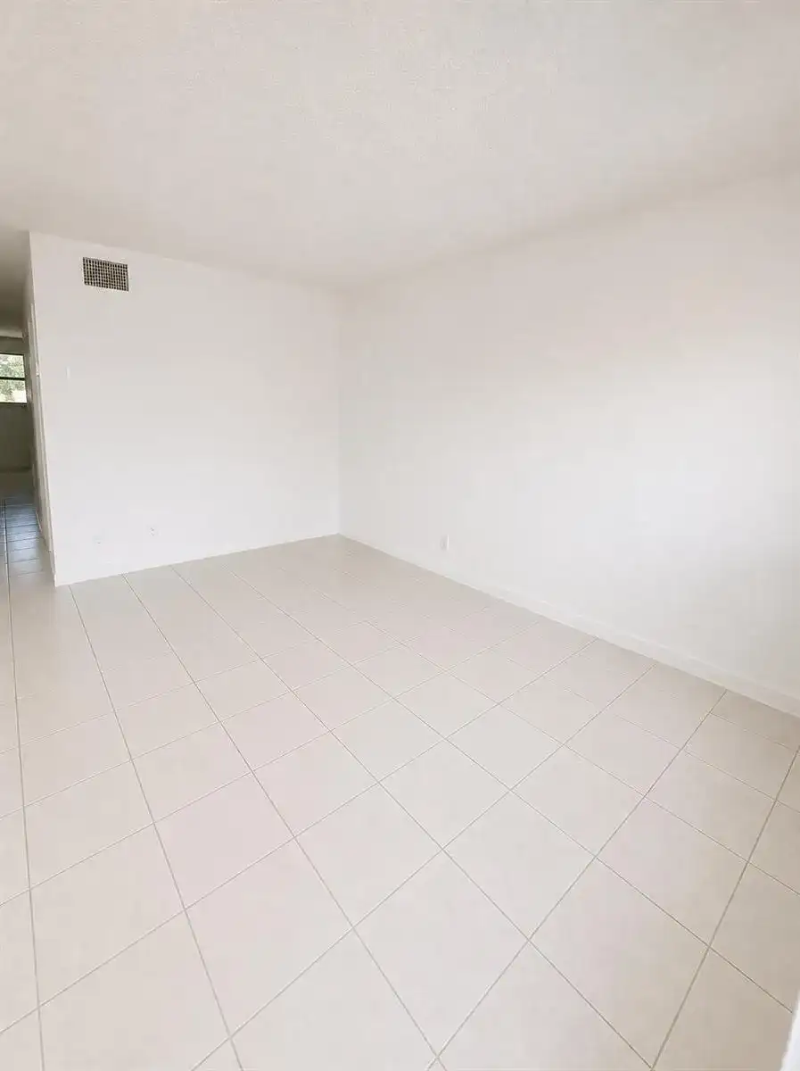 1150 NE 17TH Court # 15, Fort Lauderdale FL 33305 photo 3
