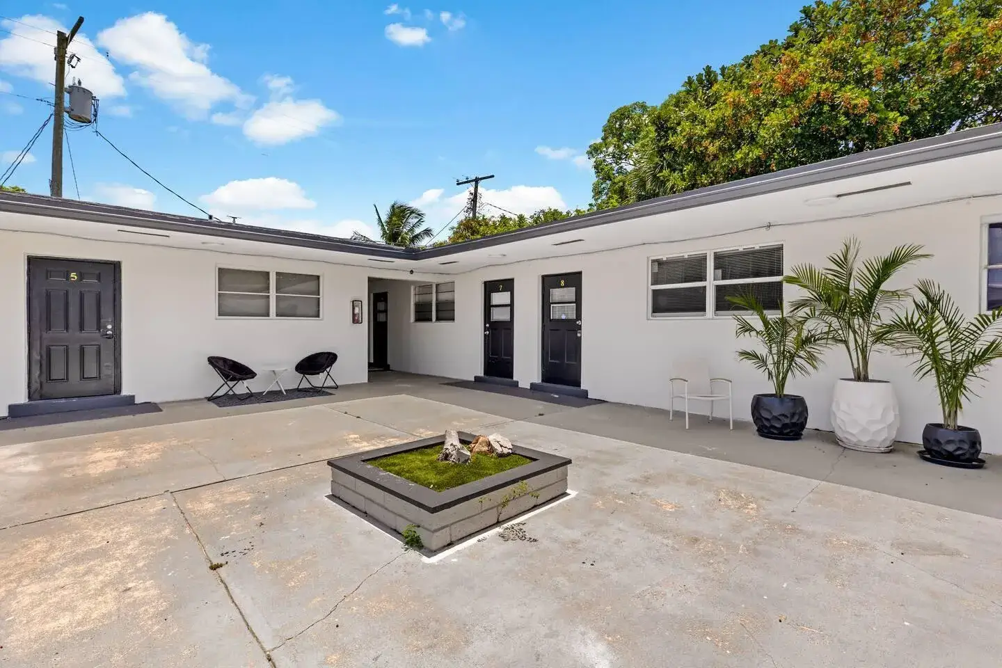 1826 Sherman Street APT 8, Hollywood FL 33020