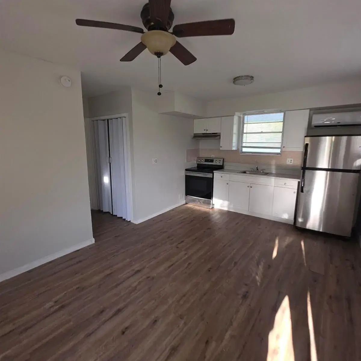 1826 Sherman Street Apt 15, Hollywood FL 33020