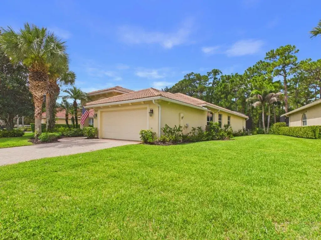 7059 MAIDSTONE Drive, Port St. Lucie FL 34986