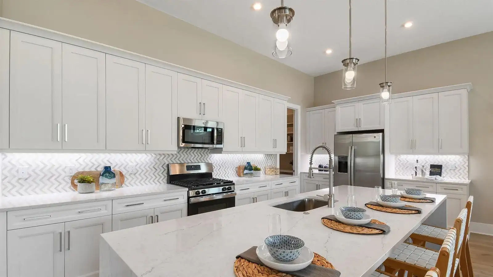 13566 SE Grovewood Drive, Port St. Lucie FL 34984 photo 4