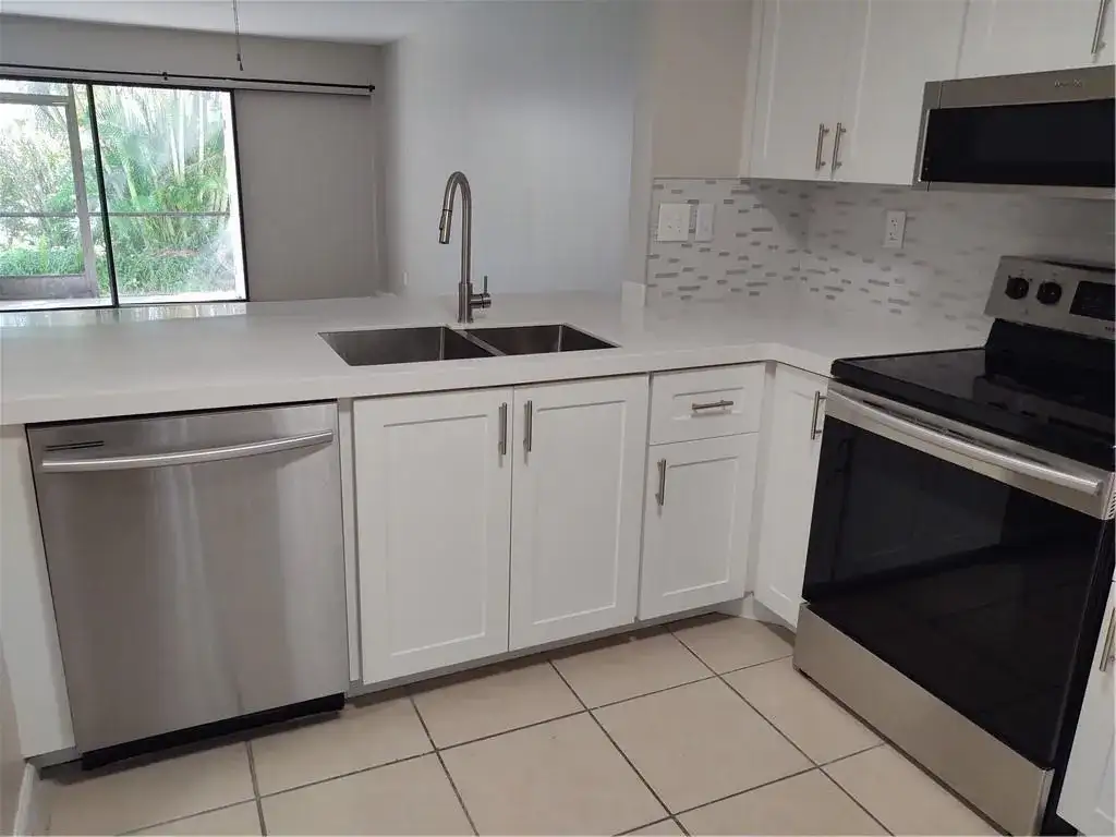 3275 FREDERICK Boulevard # 12D, Delray Beach FL 33483 photo 2
